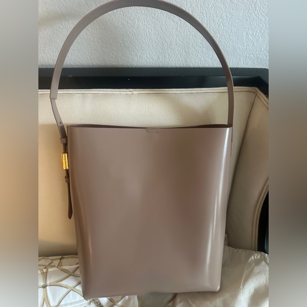 Elegant Brown Leather Tote Bag